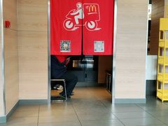 -麦当劳(卫星广场店)