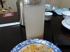 -蓝田九大碗民俗食府(蓝田店)