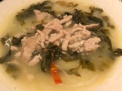 雪菜肉丝汤米粉-翠华餐厅