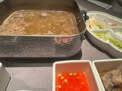 -左庭右院鲜牛肉火锅黑金店(陆家嘴中心店)