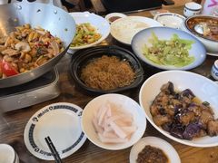 -老唐三下锅 ·张家界地标美食(溪布街店)