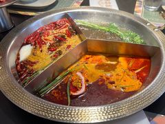 -廖掌柜·重庆鲜货火锅(上海首店)