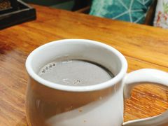 现榨豆浆-八月美食小馆(银泰城总店)