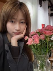 -韩国李知恩形象设计