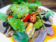 -松沪名灶·豆浆鱼头·新上海菜(飞航吾悦广场店)