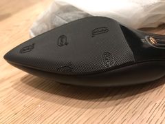 -爱革·奢品·鞋包·衣物·家居(金桥国际商业广场店)