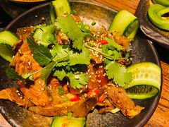 -老牌坊云南鱼豆花火锅(爱建店)