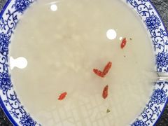 -撒拉人家.酸菜牦牛肉火锅