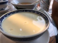 姜撞奶-周大娘牛乳(旧寨古村总店)