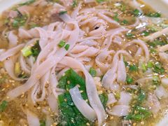 -啊墨江牛烂烀米线