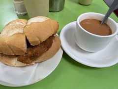 猪扒包-胜利茶餐室