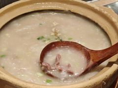 潮界生滚牛肉粥-潮界(虹桥新天地店)