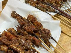 -巴汗羊肉串烧烤店