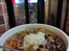 -钢管厂五区小郡肝串串香火锅(人民广场店)