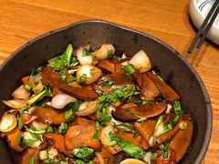 铁板牛肝菌-云海肴·汽锅鸡·云南菜(天山百盛优客店)