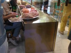 面包甜点陈列柜-袁亮宏饺子云吞(侯家桥菜场店)
