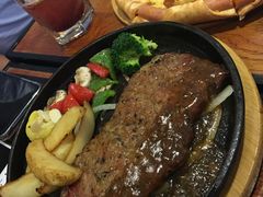 T骨牛排-米斯特比萨(光华桥凯德MALL天津湾店)