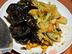 凉菜拼盘-满兴咱妈烀饼铁锅炖(兰州北街店)