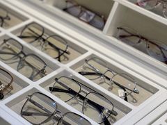 -沫芮眼镜·蔡司官方授权店(人民广场店)