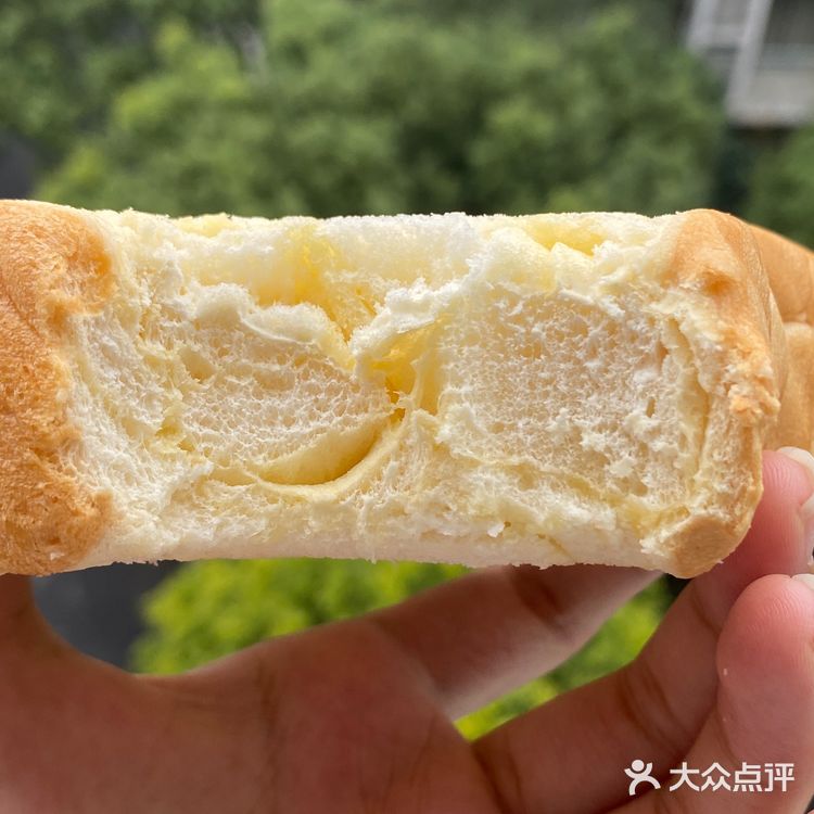 和板砖一样厚的吐司🍞据说是爸爸糖平替