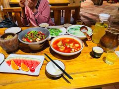 -老滇山寨•云南特色菜•地方菜•民族风情歌舞表演(金碧店)