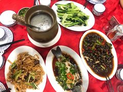 -先鲜鲫鱼粥
