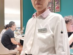 -金马门国际美食百汇(珞喻路店)