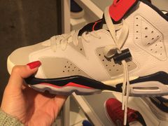 -NIKE品牌体验店(南京东路店)