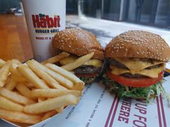 -The Habit Burger Grill 哈比特汉堡(复兴soho店)
