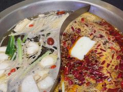 -沸炉重庆老火锅(军事博物馆店)