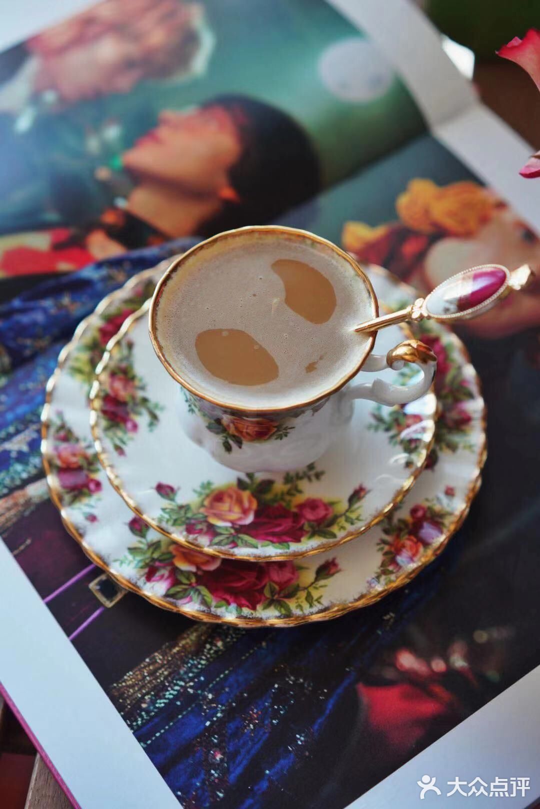 一定是忘记了，花。阿尔伯特的杯型是我永远喜欢的