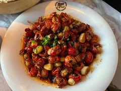 -肥肥虾庄·金牌油焖大虾(汉街SKP店)