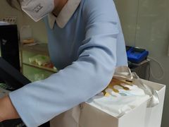 -好利来(彩香店)