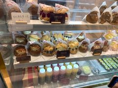 -西树泡芙(湖滨银泰in77B区店)