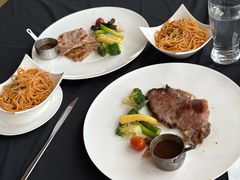 -厚街国际大酒店·360度旋转餐厅