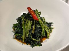 -滩外滩·本帮江浙菜(新天地店)