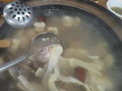 -大眼强五杯鹅·桑拿鸡煲