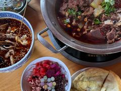 -大众跷脚牛肉馆·非遗传承单位(峨眉山店)