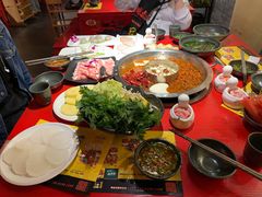 -谭鸭血老火锅(万象九宜城店)