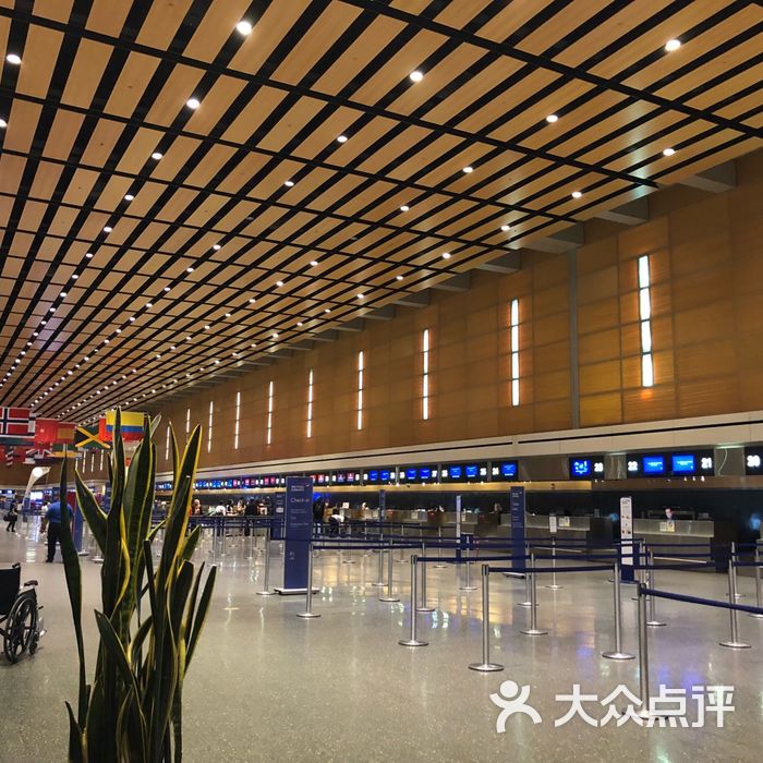 波士顿洛根国际机场