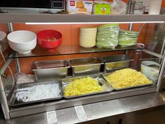 -艾力江和田馕坑烤肉店