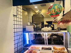 -南门金峰辣子鸡·玩串串(昌发展万科广场店)