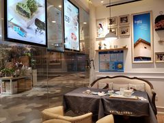 -燕庭·纯燕窝·甜品下午茶(南京西路店)