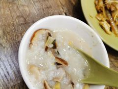 咸骨砂锅粥-贞姨美食·老字号海鲜大排档