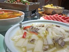 -盐帮食坊•小河帮川菜(四川师大店)