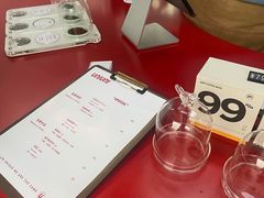 -UNI UNI(环亚凯瑟琳店)