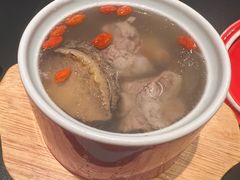青橄榄炖鲜鲍-羽鸽集·乳鸽专门店·地道顺德菜(岭南站店)