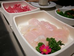 -海底捞火锅鲜切牛肉主题店(长寿路店)