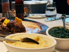 -Wolfgang’s Steakhouse 沃夫冈牛排馆(上海白玉兰广场店)