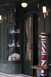 -IMUSE BARBER SHOP